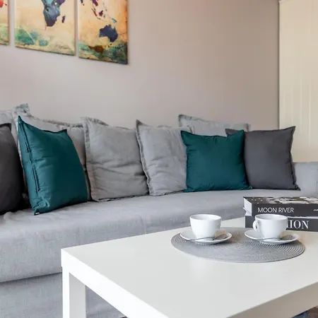 Zuza Mit Schoenem Sonnenbalkon By Interhome Appartement