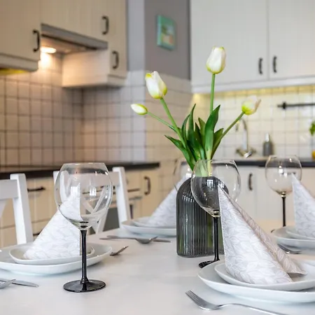 Appartement Zuza Mit Schoenem Sonnenbalkon By Interhome