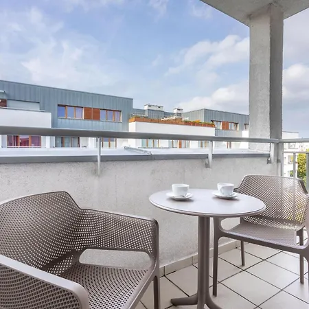 Zuza Mit Schoenem Sonnenbalkon By Interhome *