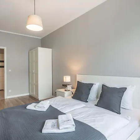 Appartement Zuza Mit Schoenem Sonnenbalkon By Interhome