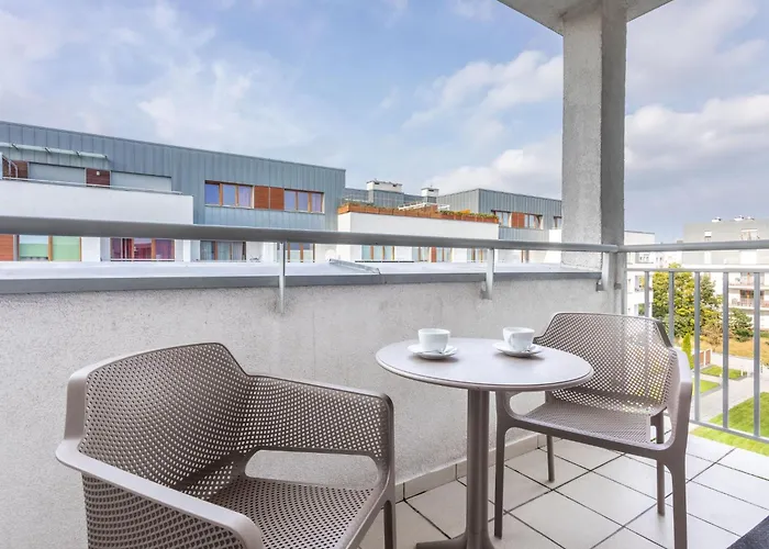 Zuza Mit Schoenem Sonnenbalkon By Interhome *